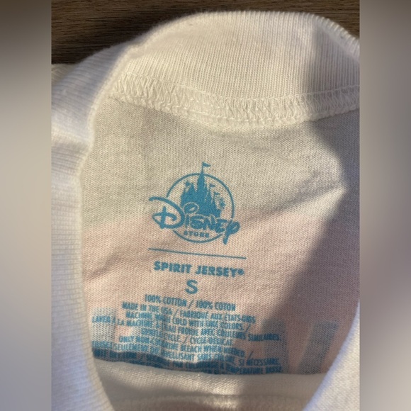 Disney Spirit Jersey Lilo & Stitch Small Living in Paradise NWT - Picture 9 of 12